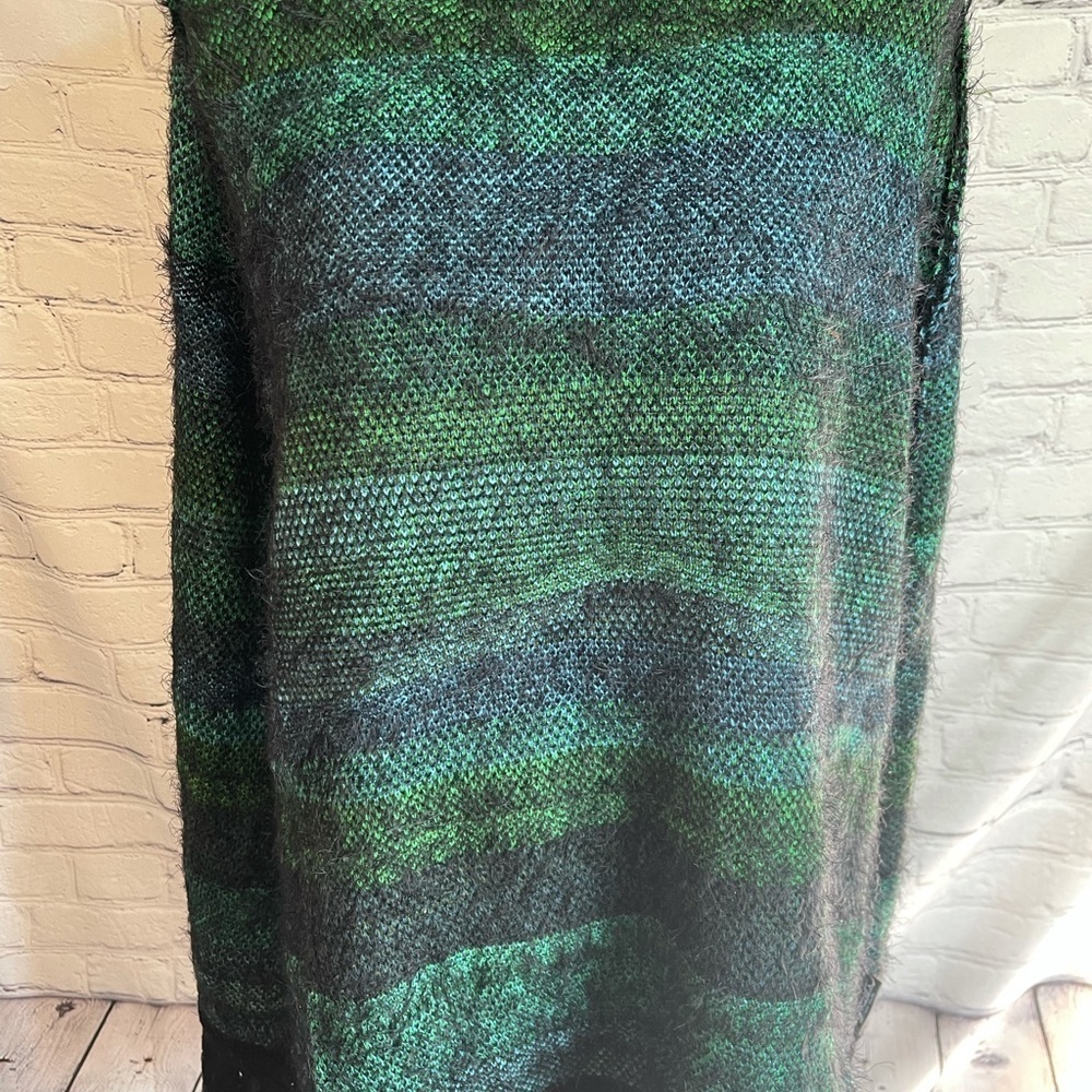 Vertigo Cape - image 6